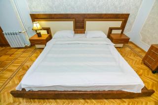 Zarifa Aliyeva Bedroom 1 - Baku - 7