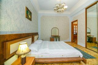 Zarifa Aliyeva Bedroom 1 - Baku - 5