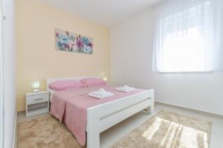Apartments Luxury and Sea View - Brodarica - 3