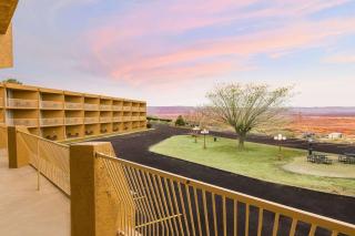 Quality Inn View of Lake Powell - Page - Page - 4