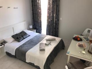 Galotel Agnoudas near the airport - Markopoulon - 8