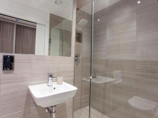 Cocoa Suites Luxury Apartments - 6