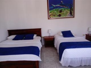 Hostal Las Fragatas - Puerto Villamil - 3