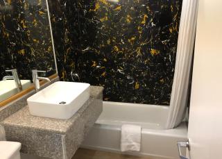 Americas Best Value Inn Visalia - 7