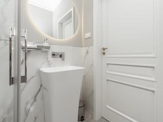 Luxury Gold Cracow City Centre 3min Main Sq Old Town - 9