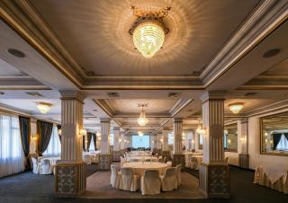 Majestic Hotel - 6