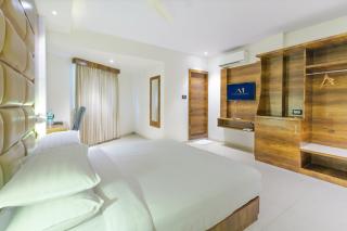 Aura One Hotel - Cochin - 9