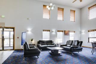 Econo Lodge Inn & Suites Wisconsin Dells - 4