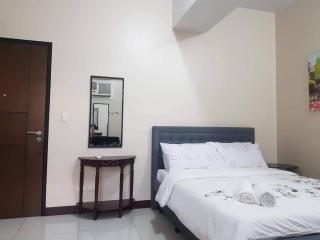 Condo Unit walking distance to Manila Airport (NAIA Terminal 3) - Manila - 9