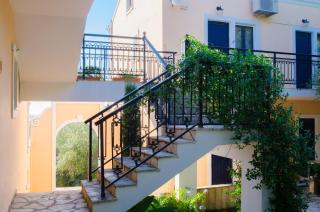 Natural Blue Green Apartment - 6
