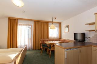 Apart Laver - 4