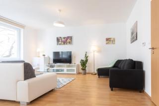 Spacious Apartment in the Old Town of Bratislava - 6