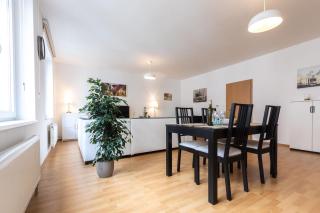 Spacious Apartment in the Old Town of Bratislava - Bratislava - 5