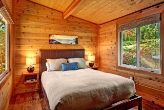 Snug Harbor Resort and Marina - 3