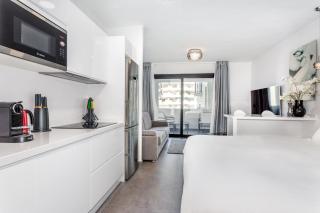 by RIVA - Outstanding, Contemporary Studio in Puerto Banus Gardens - Marbella - 7