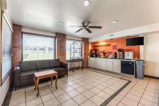 Econo Lodge Inn & Suites - McKinney - 2