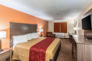 Econo Lodge Inn & Suites Mckinney - Plano North - 2