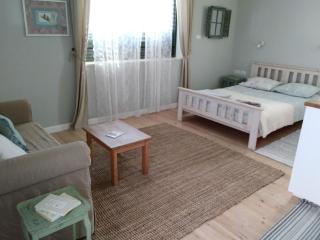 Desert Rose Room - 4