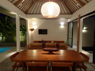 Villa Hujan 2 - Seminyak - 2