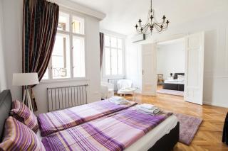 Chic & Charm Apartment - 6