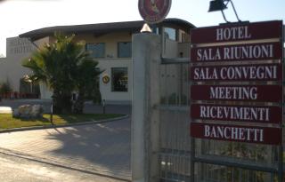 Hermes Hotel - 4