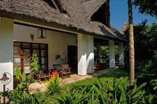 Tikitam Palms Boutique Hotel - Pongwe - 5