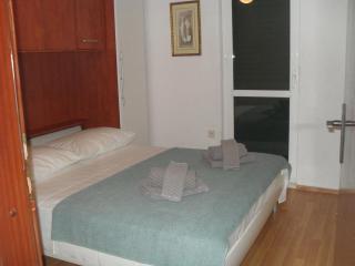 Apartments by the sea Necujam, Solta - 16727 - 6