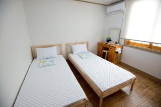 Jeju Masil Guesthouse - 3