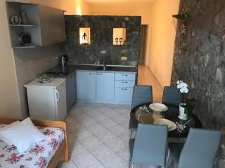 Ivančica Apartments - Tisno - 4