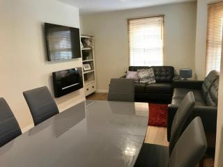 4 bed Duplex Apartment, Belfast - Belfast - 7