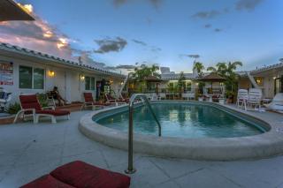 Green Seas Motel - Hollywood - 2