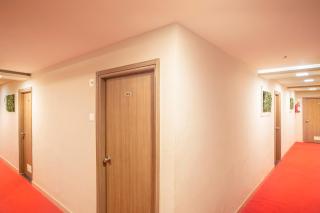 FabExpress Silver Lake - Nr BKC - Bombay - 4