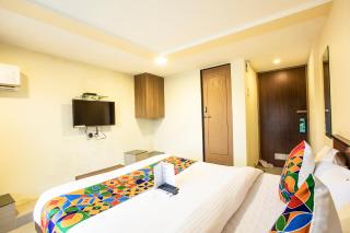 FabExpress Silver Lake - Nr BKC - Bombay - 5