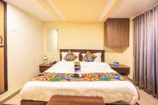 FabExpress Silver Lake - Nr BKC - Bombay - 2