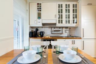 F & B Collection - Rotunda & Kamara View - 1