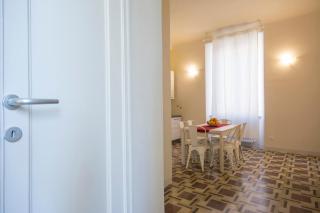 Regis Condo - 6