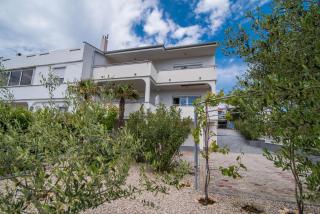 Apartments Oleander - Krk - 0
