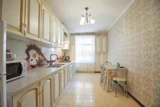 Luxury Apartament 2 - 4