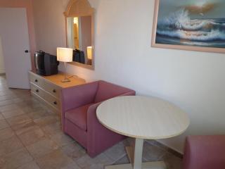 Isle of Palms Motel - 3