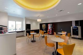 Studio 6 Austin Airport - 3