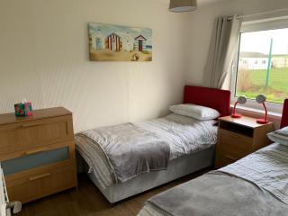 24 Gower Holiday Village - Reynoldston - 5