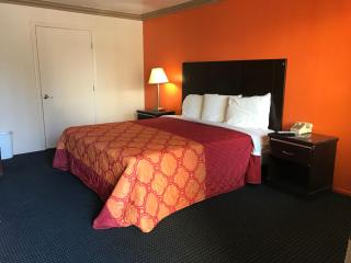 Lambert Inn - Whittier - 4