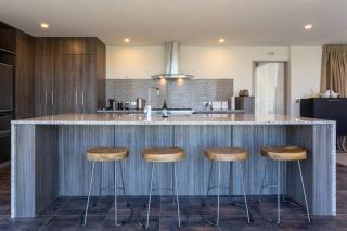 Luxury Lakeside Home with Remarkable View - Queenstown - 7