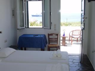 Parathyro Sto Aigaio 1 - Tinos - 1