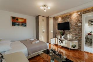 Suncani Skalini- Beachfront Retreat - Herceg Novi - 8