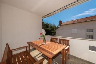 Drazen ap close to Zrce beach - Novalja - 2