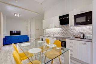Stylish 2 Bedroom Apartment in an Amazing Location - Sliema - 0