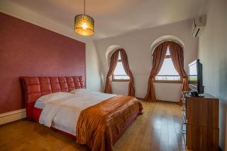 Purple Star Apartments - 2