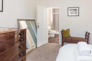 Maxwelston Farmhouse - 9