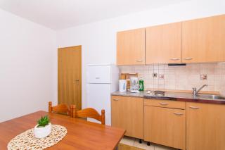 Apartments Jozic - Seget Vranjica - 9